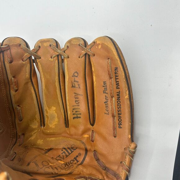 Louisville Slugger W125 12.5" Baseball Glove/Mitt - Right Handed / Pre-Owned - Picture 2 of 10